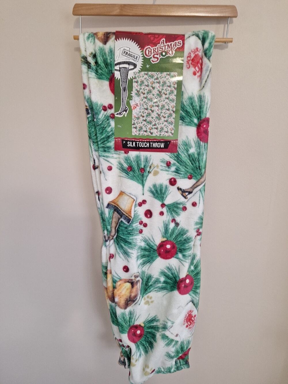 A Christmas Story Silk Touch Plush Throw Blanket Leg Lamp 50 X 70